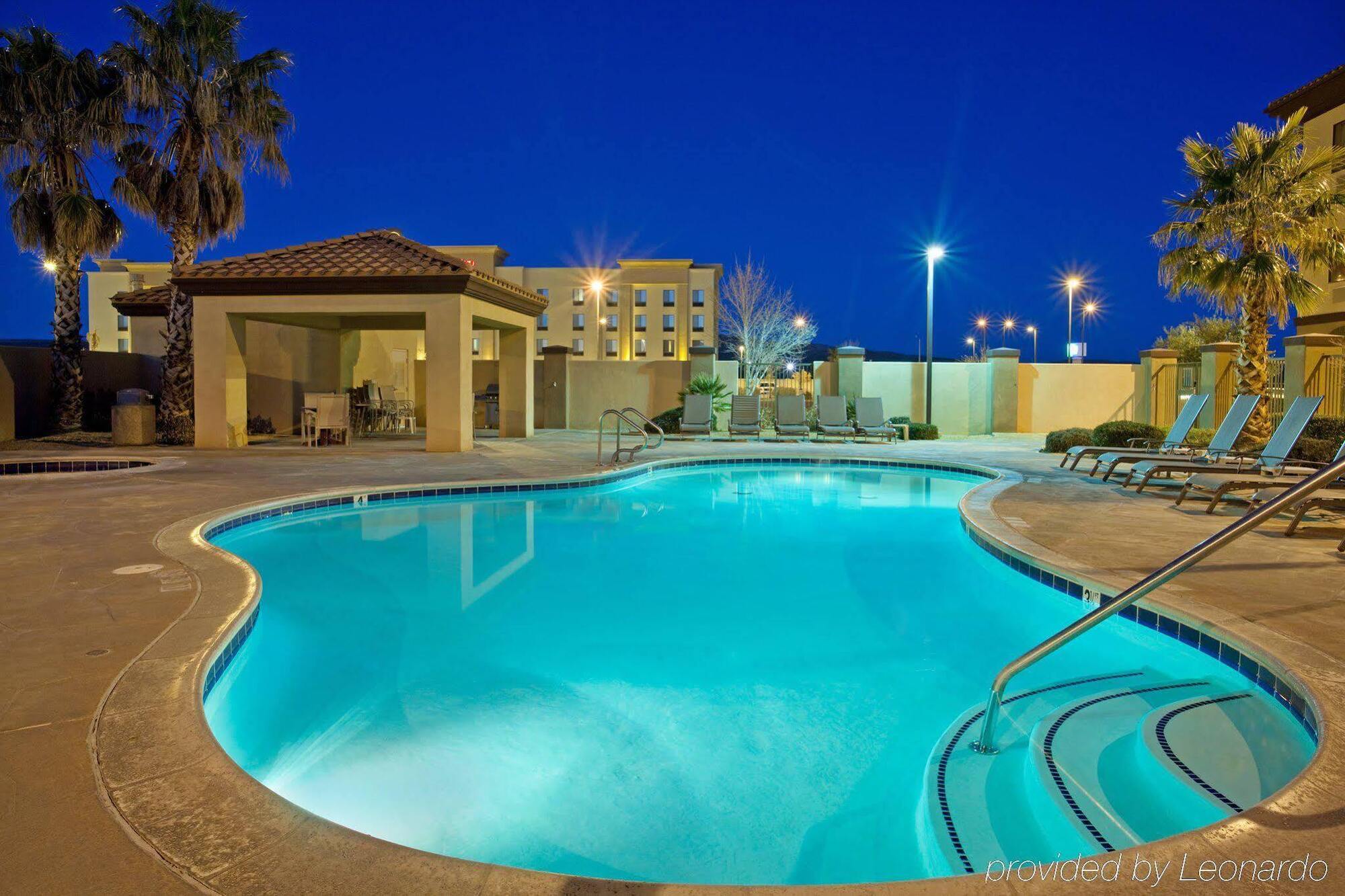 Holiday Inn Express Hotel & Suites Barstow By Ihg Eksteriør billede